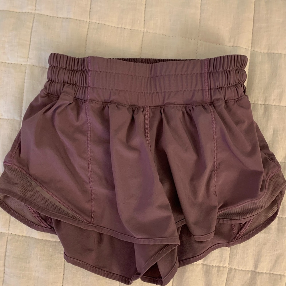 Hotty hot short 2.5 lululemon
